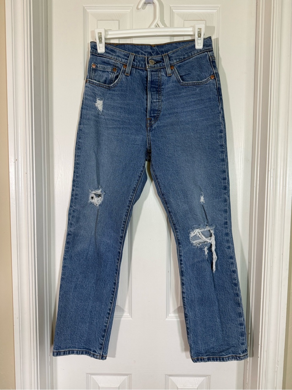 Levi's Women’s 501 Distressed Straight Leg Jeans W25 L26 Light Wash Denim